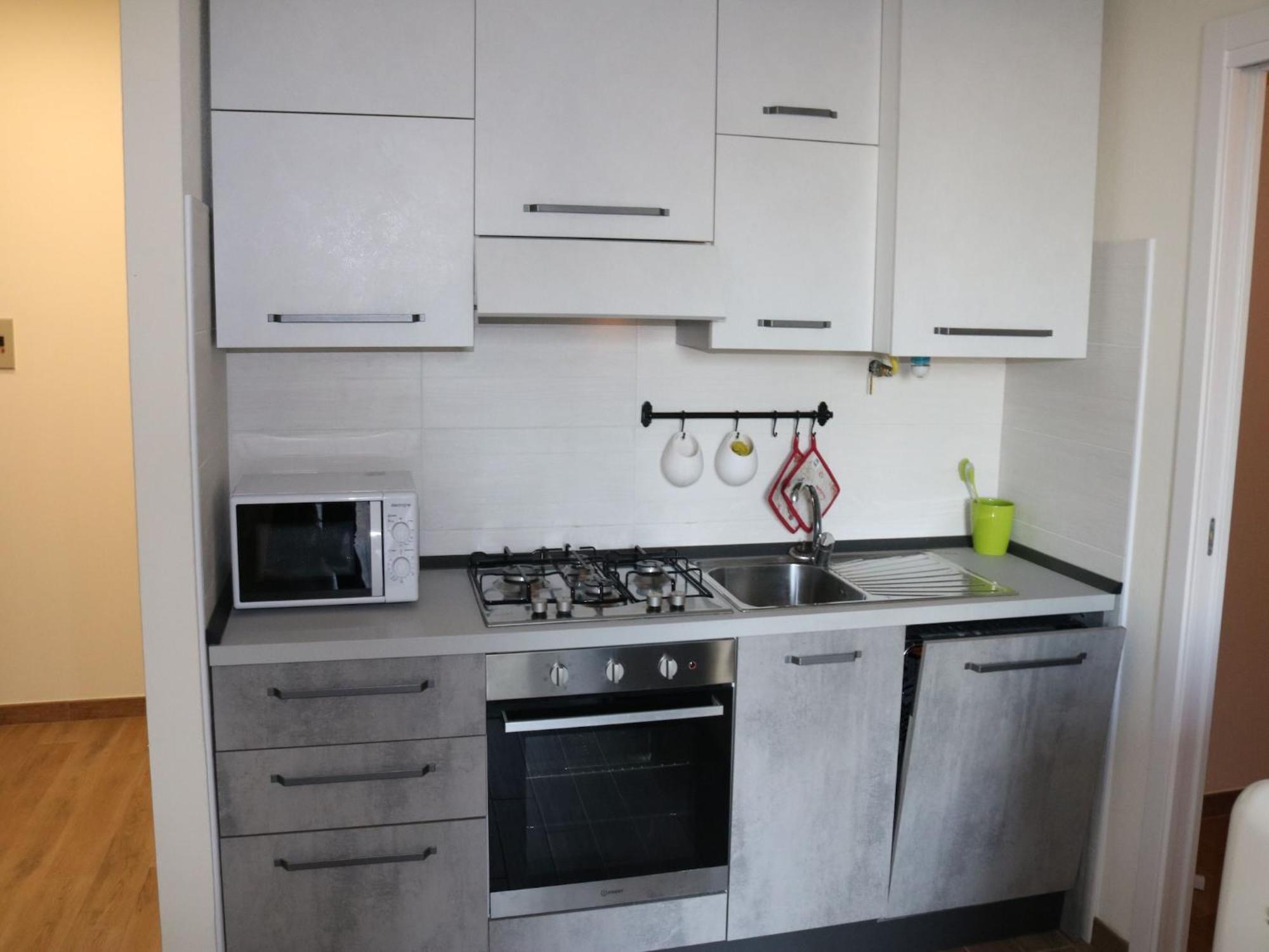 Enticing Holiday Home In Lazise With Swimming Pool Luaran gambar