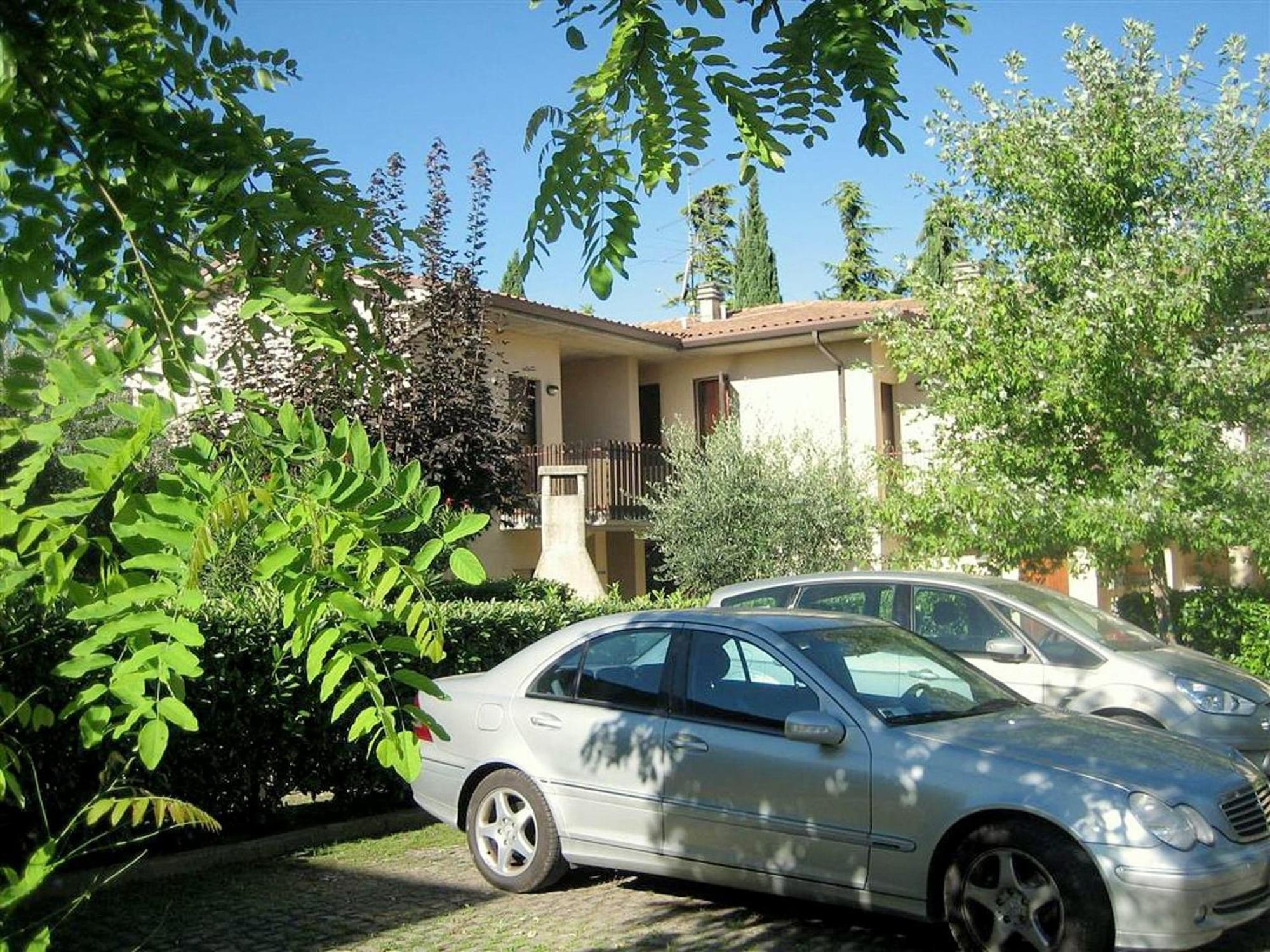 Enticing Holiday Home In Lazise With Swimming Pool Luaran gambar